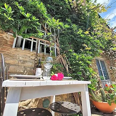 Bed & Breakfast Belvedere 3*